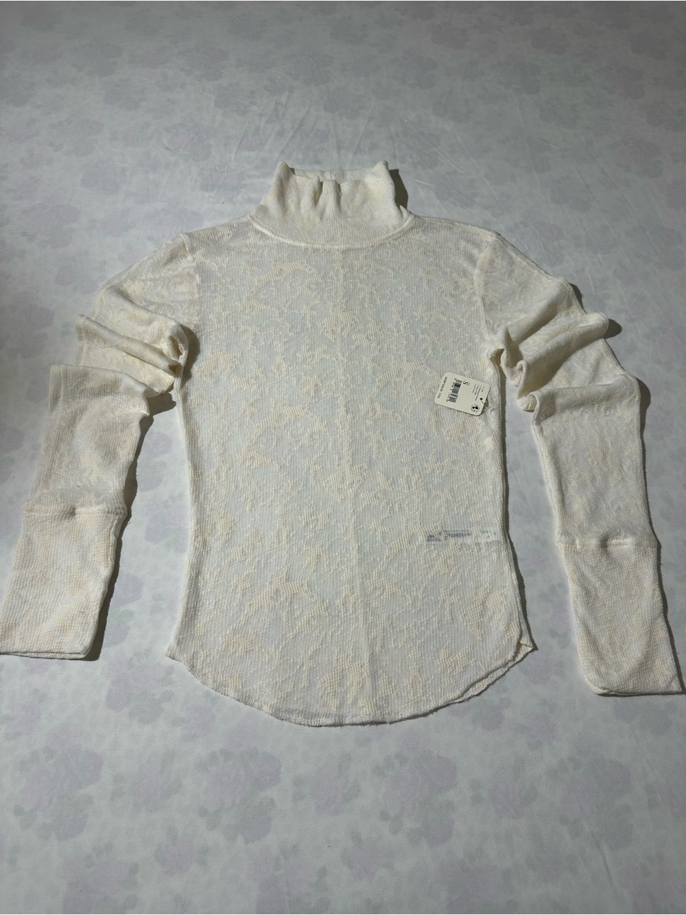 intimately free people creme burnout lace thermal turtleneck size small NWT